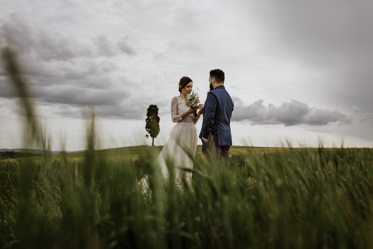 Intimate Elopement in Tuscany Siena Crete Senesi Marco Vegni Photographer
