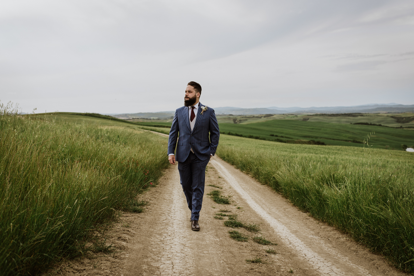 Intimate Elopement in Tuscany Siena Crete Senesi Marco Vegni Photographer