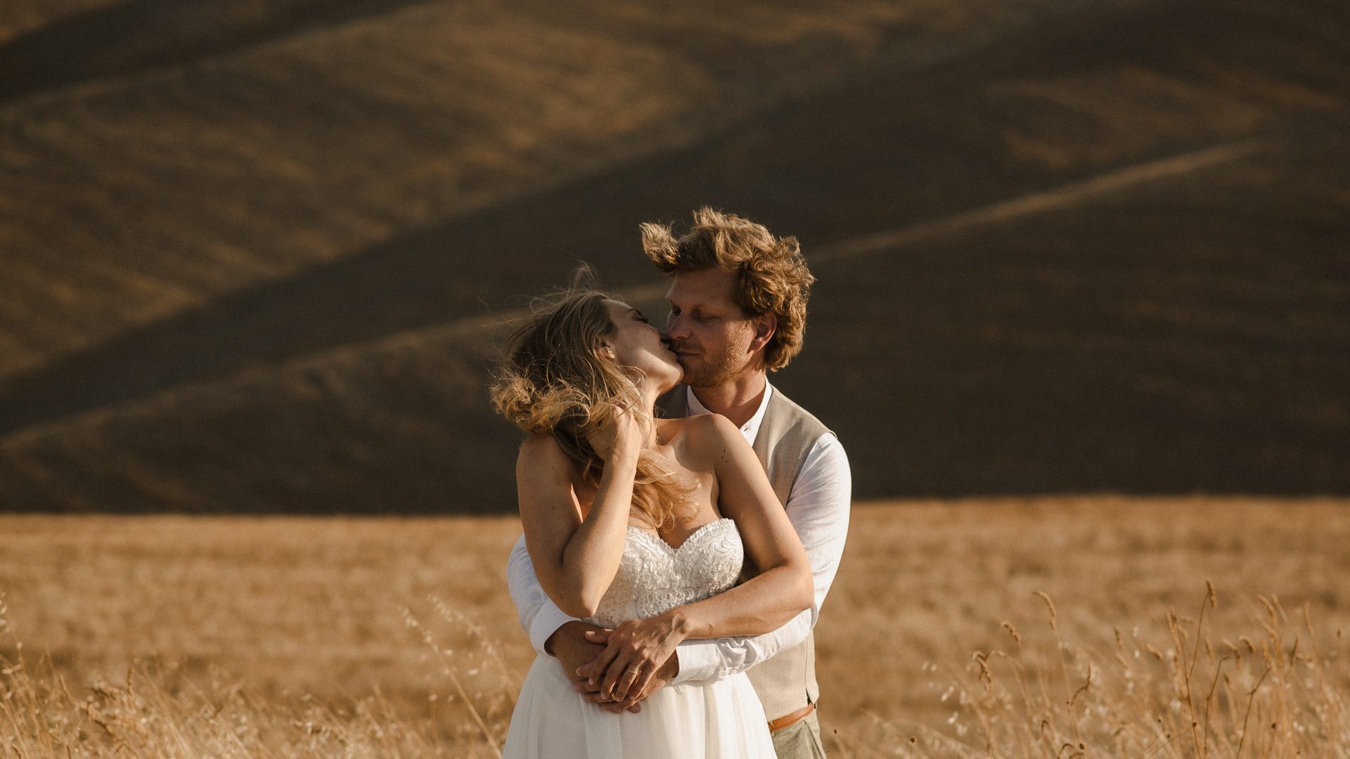 Wedding between San Galgano and Crete Senesi