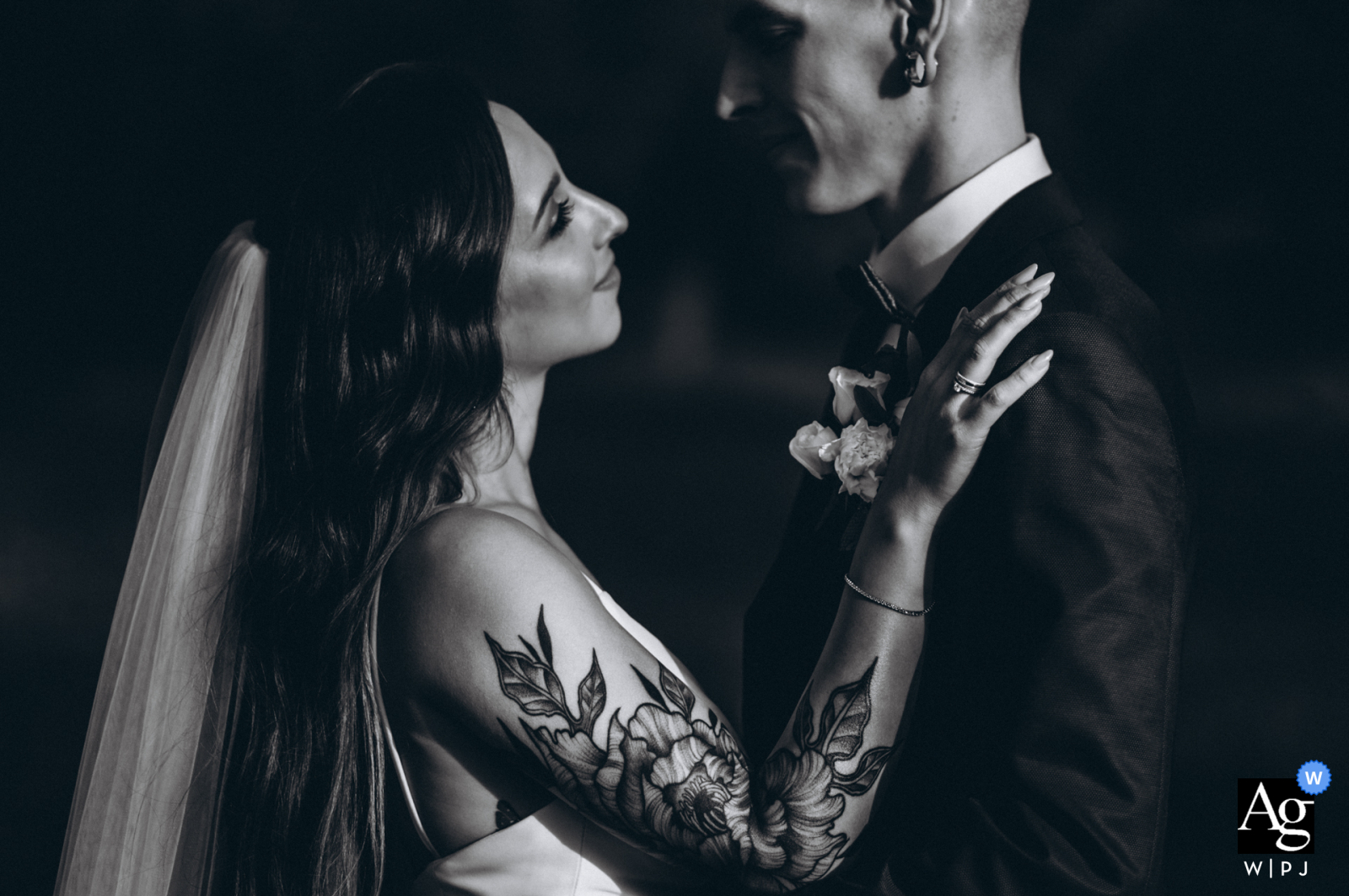florence portrait of the newlyweds with bride's arm on the groom's shoulder at Villa Le Piazzole